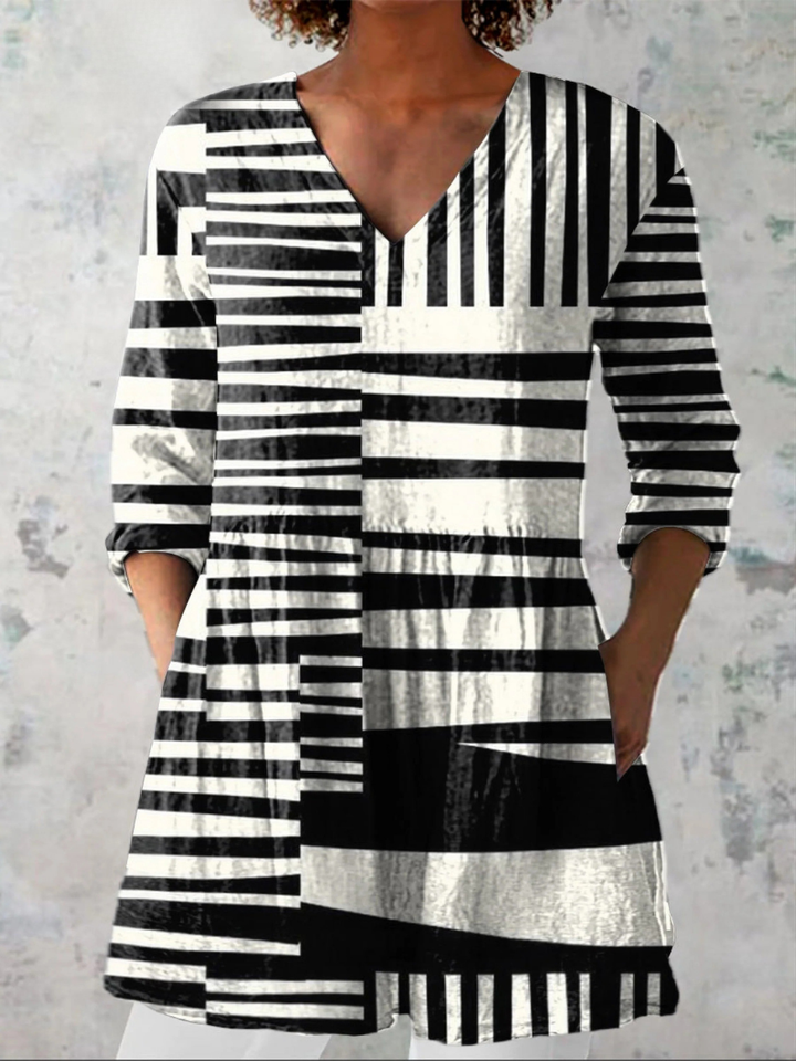 Capri | Long V-Neck Top