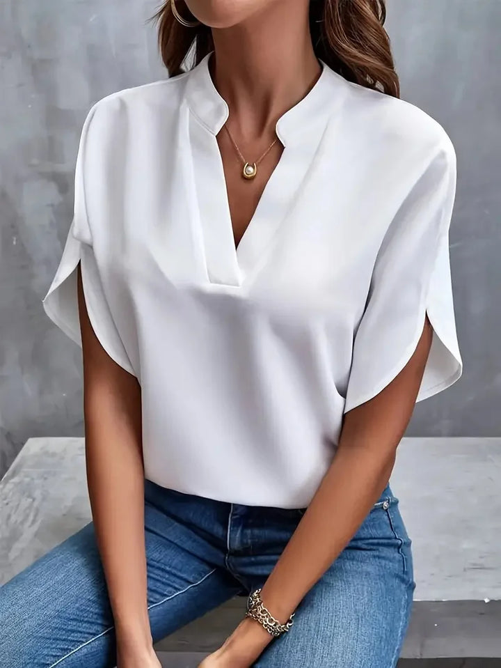 Delia | Blouse Élégante à Col V