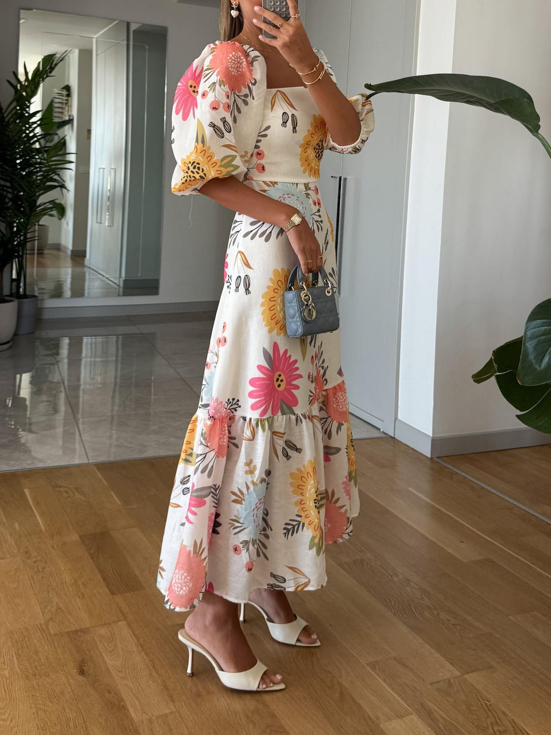 FABLE – ROBE MIDI FLEURIE ROMANTIQUE AVEC MANCHES BALLON