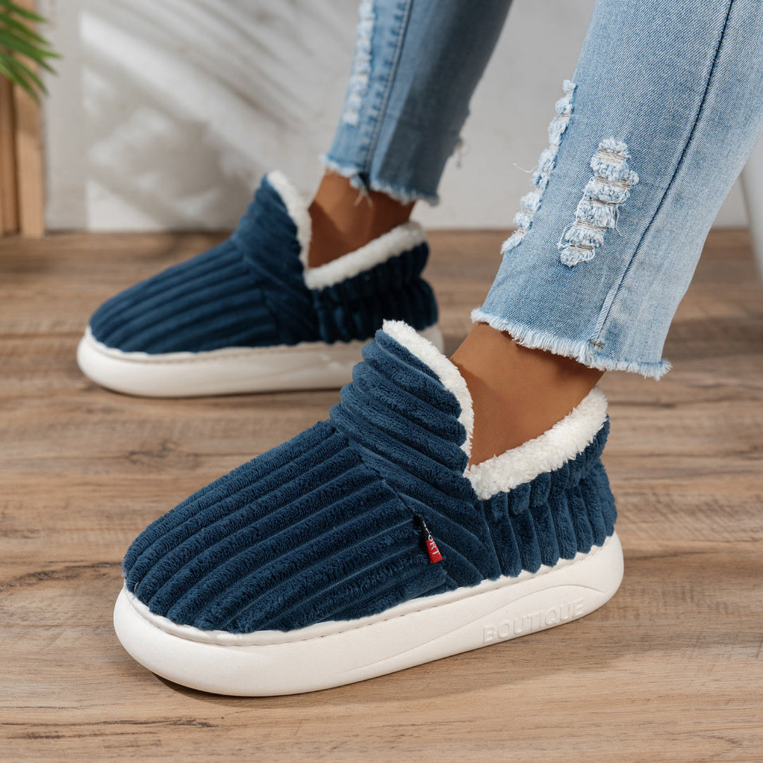 Hayden Zuri™ | Chaussons Douillets et Confortables