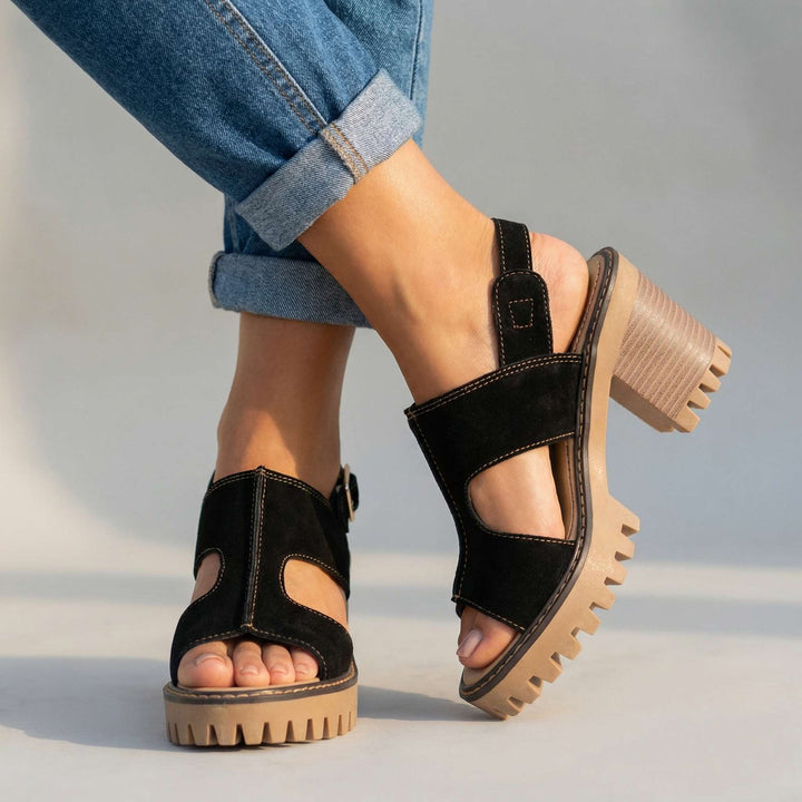 Talons Larissa