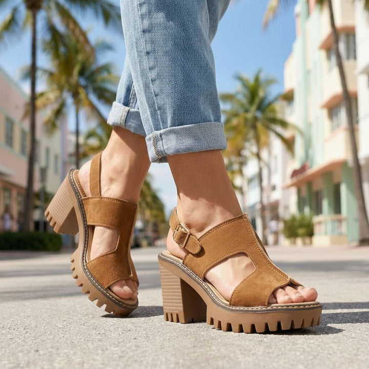 Talons Larissa