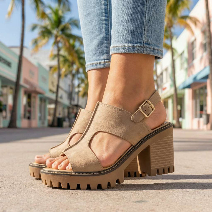 Talons Larissa