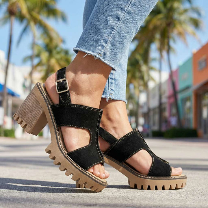 Talons Larissa