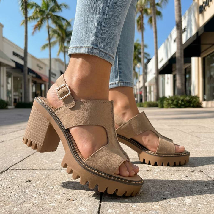 Talons Larissa