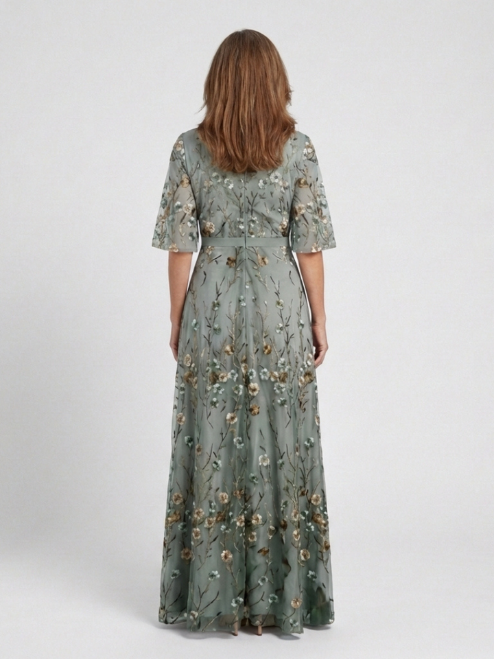 Evadne | Maxi Robe Brodée à Col en V